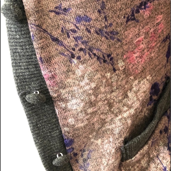 Muted Floral short cardigan - Picture 2 of 4